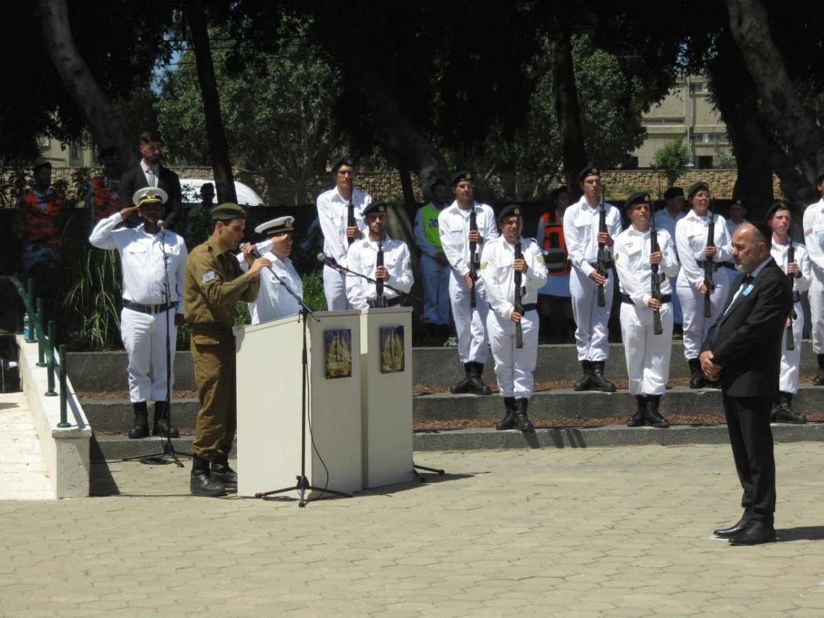 יום הזכרון בית העלמין. א&#39; מיכאלי