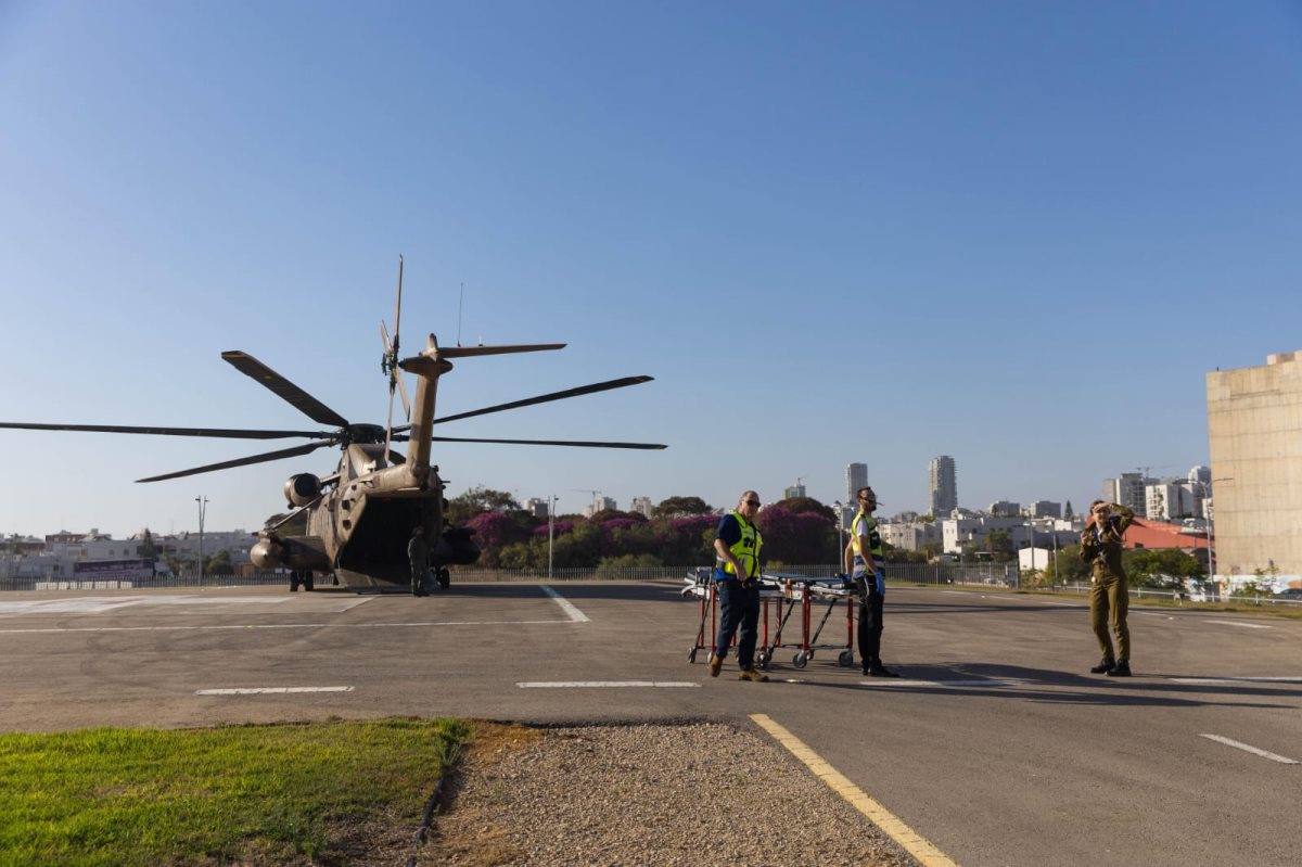 המסוק היום באסותא. לירון מולדובן