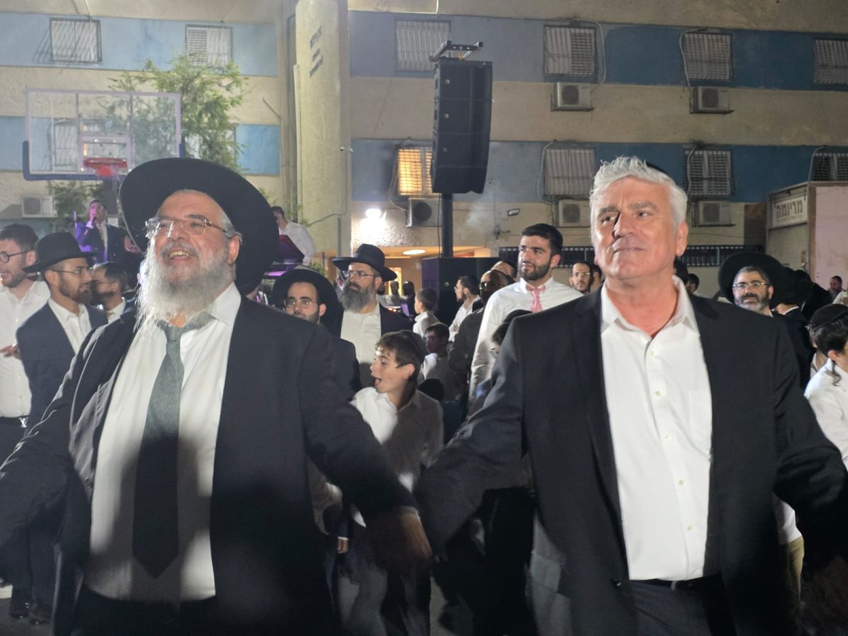 באדיבות המצלם