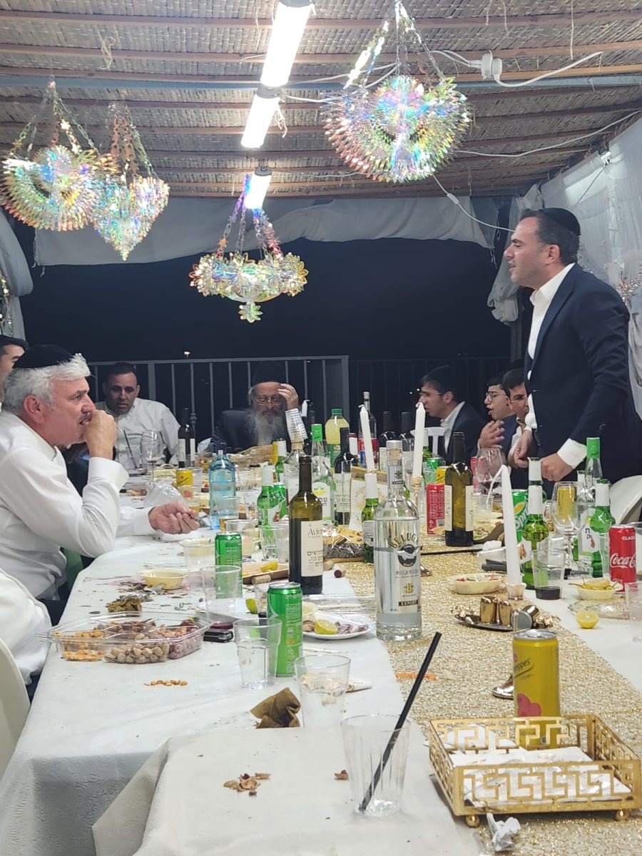 וינגרטן בסוכת אמסלם