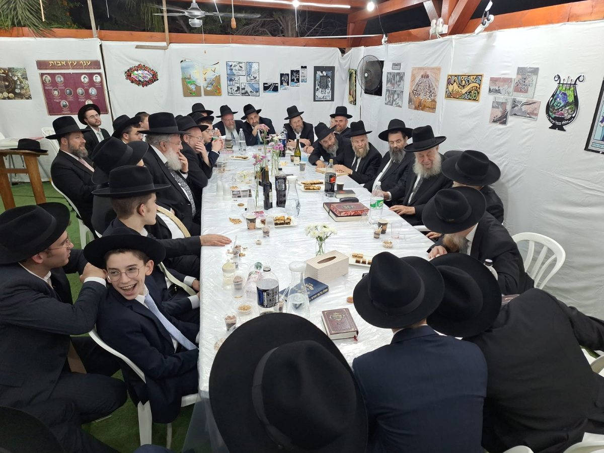 ראשי בני פנחס בבית הגרי שיינין