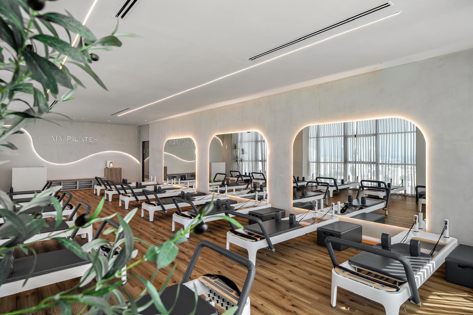 באדיבות הסטודיו