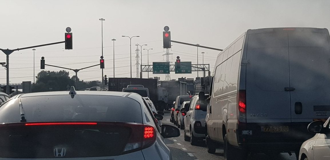 עומס תנועה ביציאה הדרומית של אשדוד