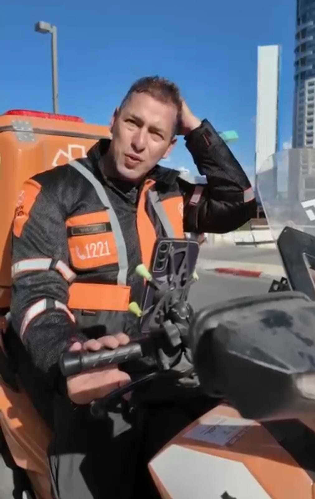 אבי בהר. מתוך הסירטון