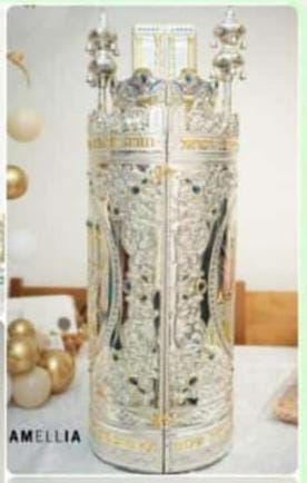 הספר שנאבד. המשפחה