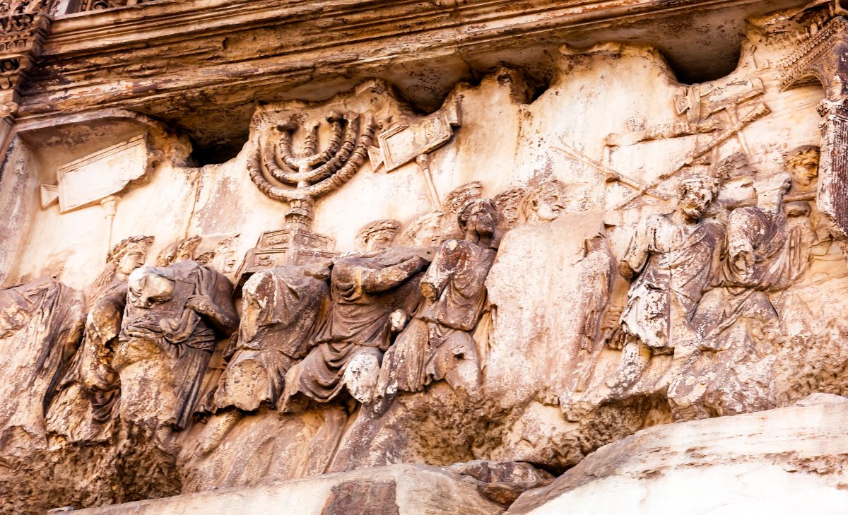 שער טיטוס  shutterstock