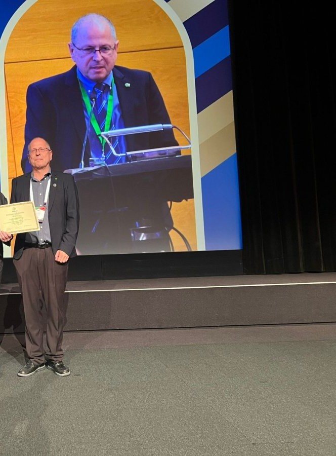 פרס מפעל חיים לפרופ&#39; שלמה וינקר מאשדוד