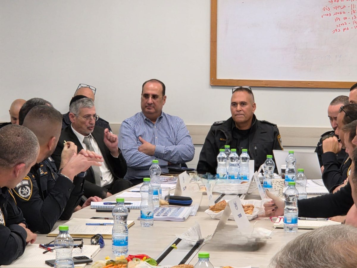 באדיבות המצלם