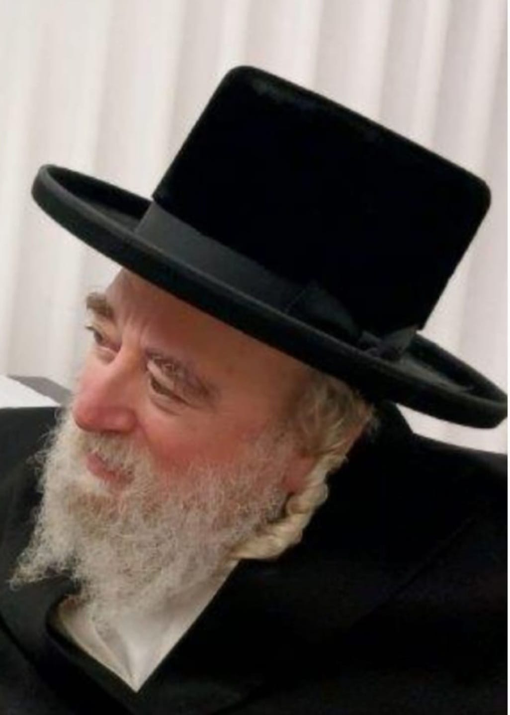 הרה"צ הרב יצחק משה ארלנגר שליט"א