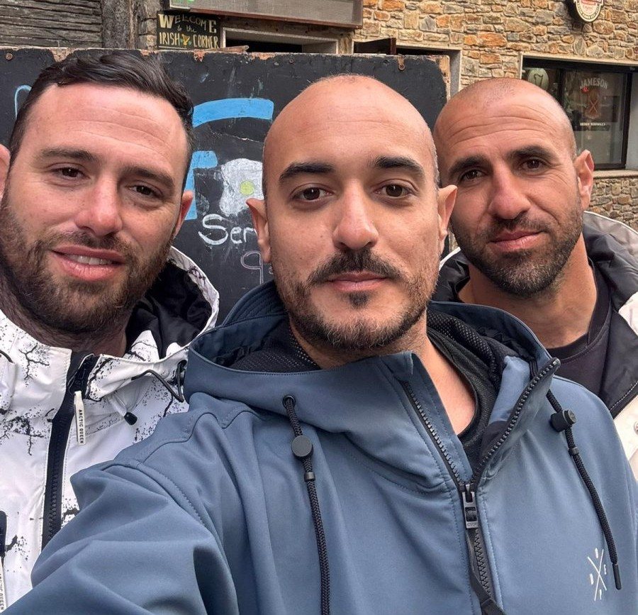 החברים שהותקפו