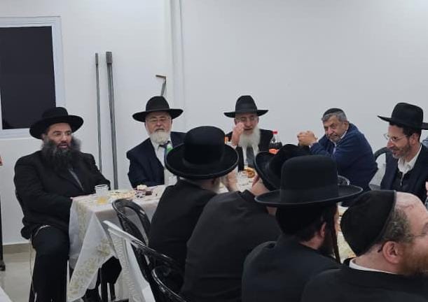 סעודת ז' אדר בחברא קדישא. מ מיכאלי