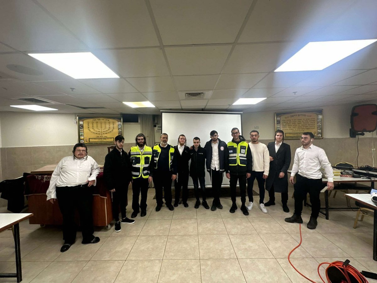 צוות המתנדבים. מלאכים בדרכים