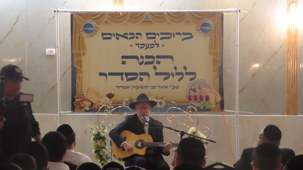 הרב הלל פלאי בכנס הכנה לליל הסדר. איגוד