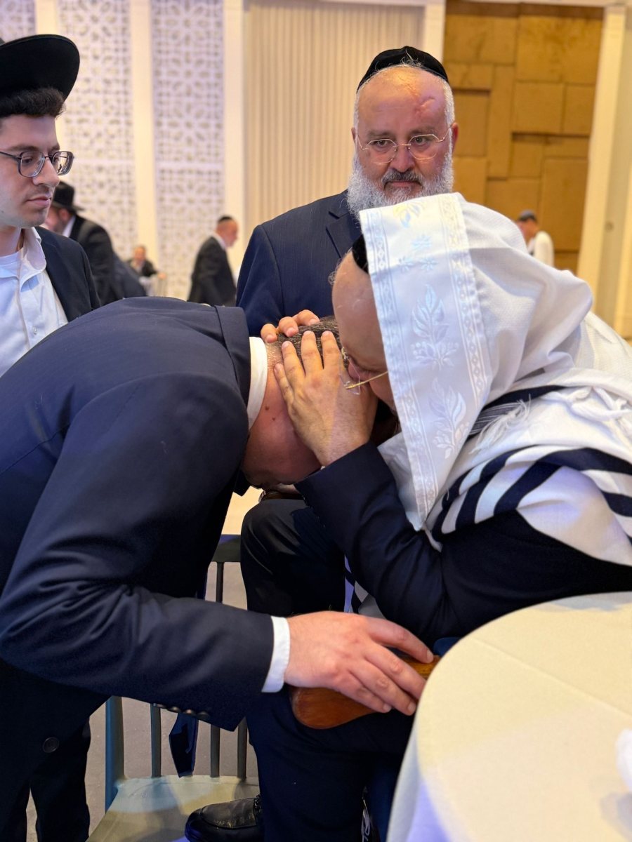 ישראל אוזן זוכה לברכה. ישעיהו גואטה