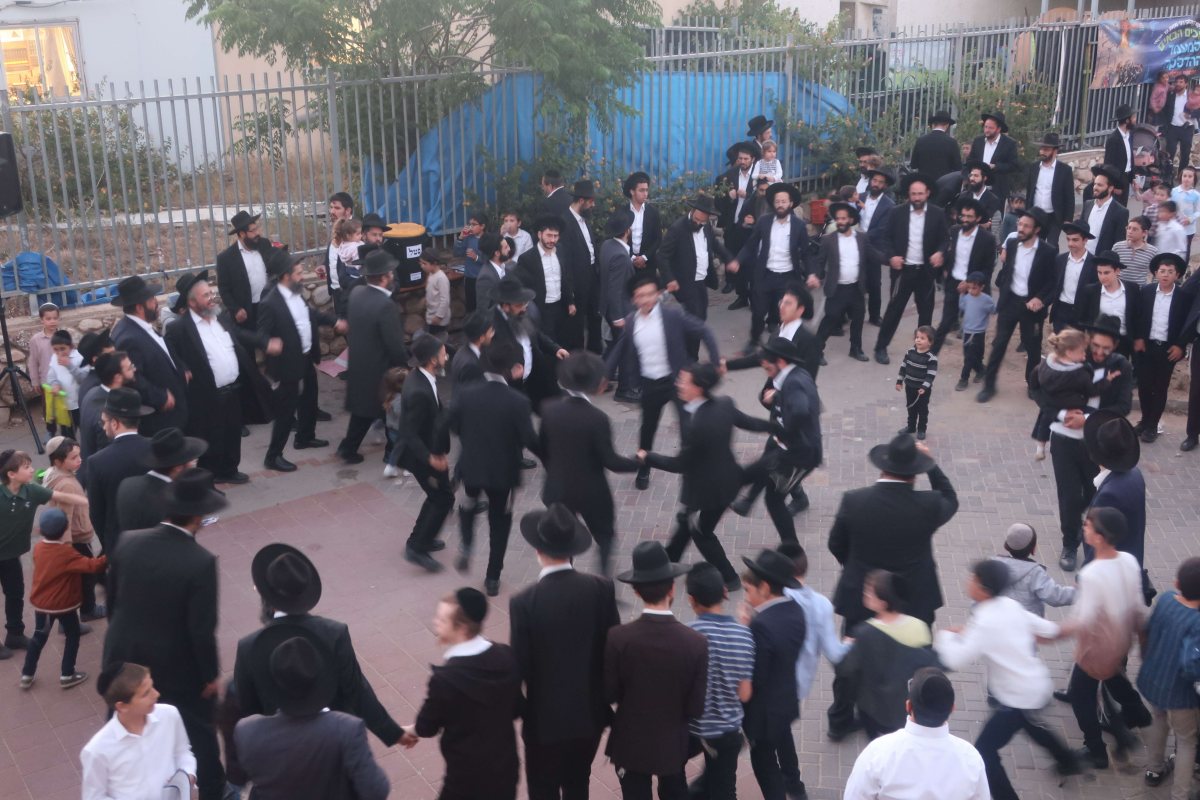 הדלקת לג בעומר. מעגלים