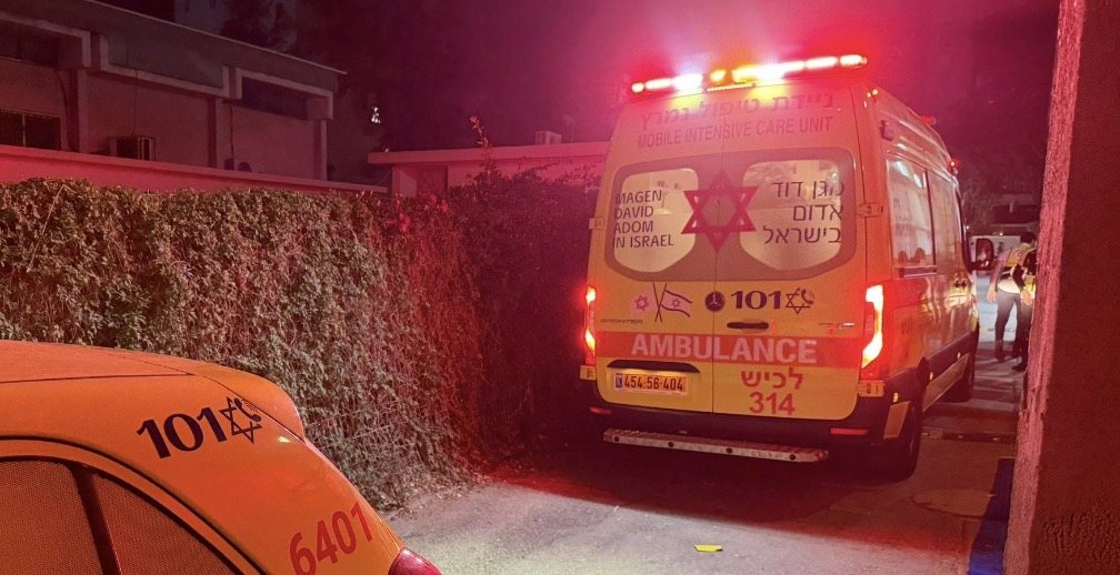 ניידת טיפול נמרץ של מד״א 