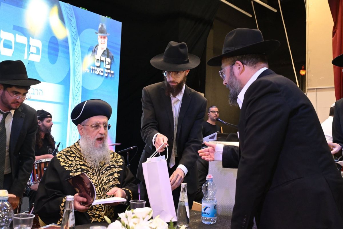 פרס הרב מאזוז. המצלם