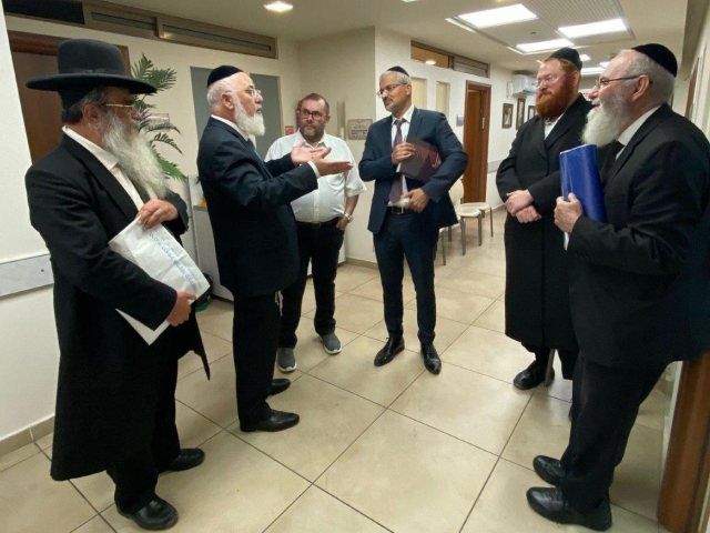 הרב סאמין עם הרב דהן. צילום: שוקי לרר