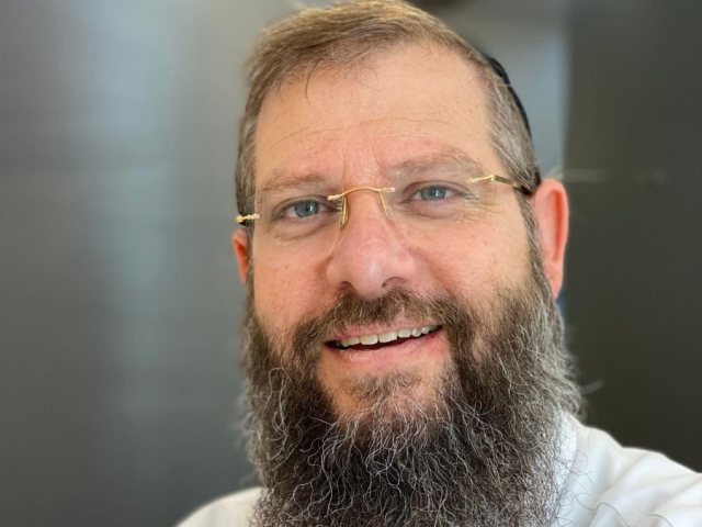 לעזור זה האקזיט. הרב אריה מונק. צילום: בית חם