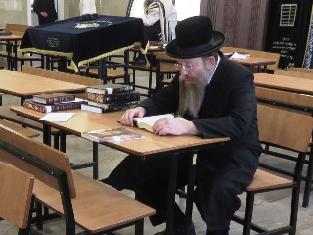 הרב,מרגלי בביהמד,מאקאווא אשדוד. א' מיכאלי