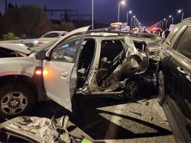 זירת התאונה. צילום: דוברות מד"א