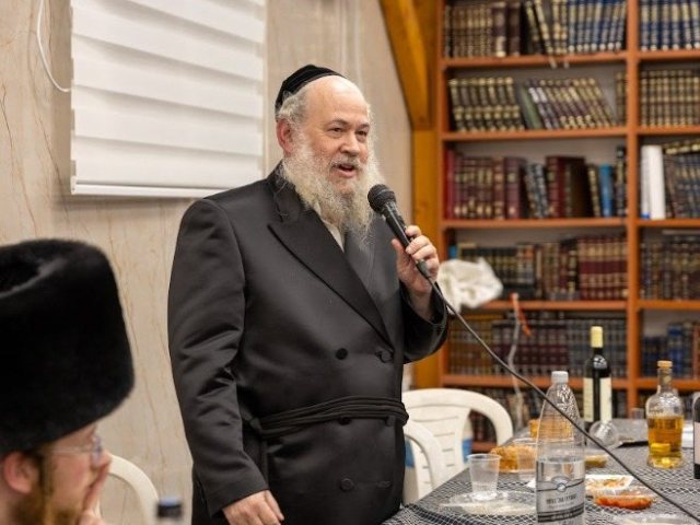 שמחת פני מנחם