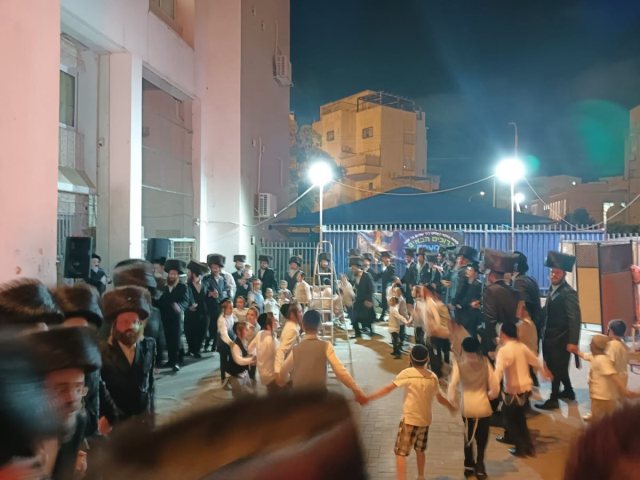 אחת ההדלקות של 'מעגלים'. מעגלים