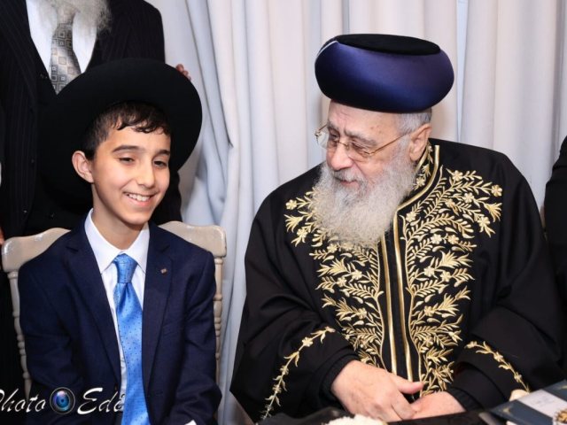 הרשלצ עם חתן הבר מצוה. א' מיכאלי