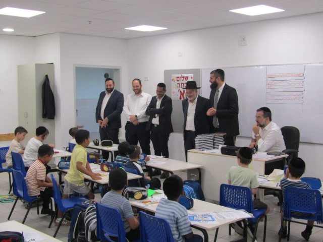 ממק ראש העיר אמסלם במוסדות החינוך