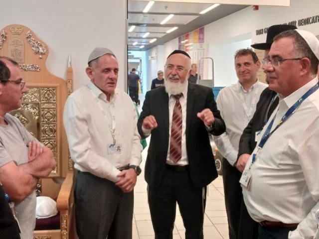 חנוכת בית הכנסת באסותא. א' לוי