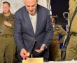 "מאירים לנו את השמים": ראש העיר הדליק נר רביעי עם חיילי 'כיפת ברזל' באשדוד