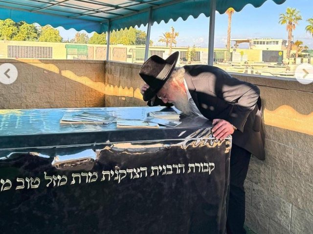 הילולת אמם של האדמורים לבית פינטו. א' מיכאלי