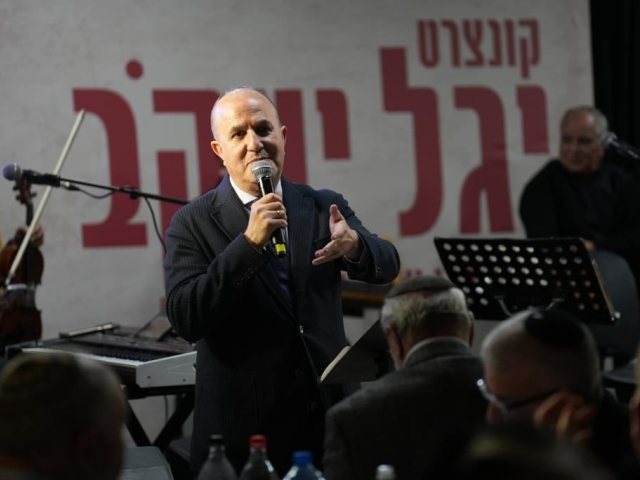 הופתע לטובה, ד"ר לסרי בקונצרט יגל יעקב. מייק אדרי - המרכז לפיוט ושירה.