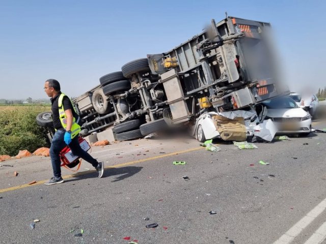 התאונה הקטלנית בכביש המושבים - דוברות מד"א