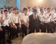 הרב מוגרבי עם תלמידיו. א' מיכאלי