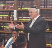 מתניעים. אבי אמסלם בכנס הבחירות של שס