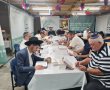 סוכת רחמים: אברכי הכולל למדו בליל הושע"ר עם המתפללים