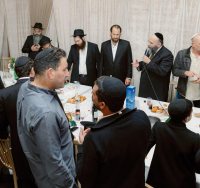 יט כסלו באור מנחם. ויטלי חיימוב