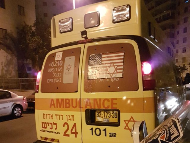 ניידת טיפול נמרץ הלילה