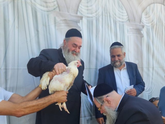 הרב גשייד בכפרות עם האדמור רבי יקותיאל אבוחצירא