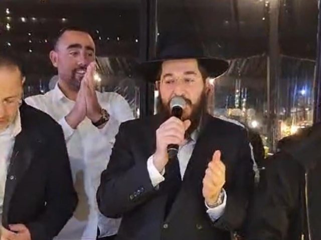 רבי שמואל טולידנו, נכד הבבא סאלי זי"ע, בארוע. א' מיכאלי
