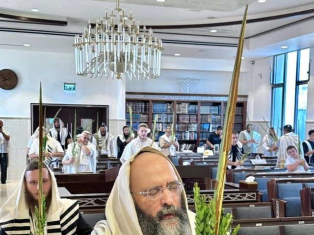 הרב מנחם עמאר. א' מיכאלי