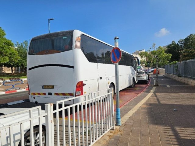 אוטובוס של חברת הסעות