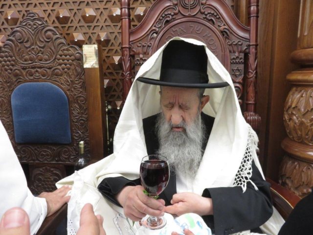 רבי בן ציון מוצפי בברית. א' מיכאלי