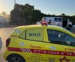 רוכב אופנוע נפגע ממשאית בכניסה לשדה עוזיהו