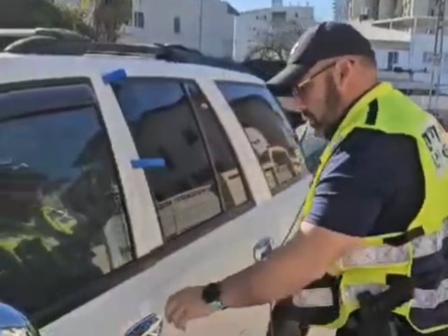 רגע חילוץ התינוק (באדיבות ידידים)