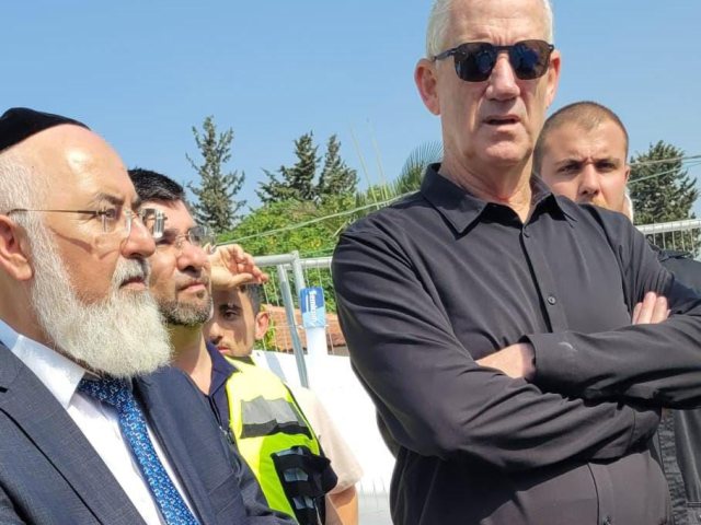 בני גנץ עם הרב דהן. א' מיכאלי