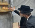 הדלקת נרות בבית הכנסת הבעשט ברובע ג'. א' מיכאלי