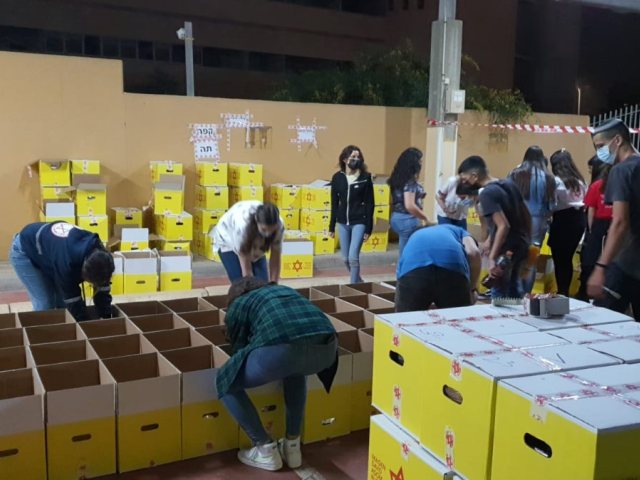 עובדי ומתנדבי מד"א במבצע קמחא דפסחא