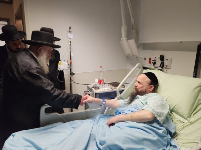 ביקור חולים הגרש למברגר מאקאווא. צילום: י"ג